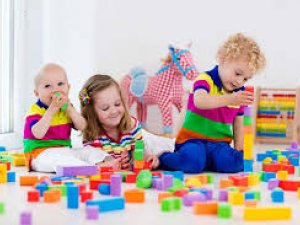 Ролята на образователните играчки в интелектуалното развитие на децата Ролята на образователните играчки в интелектуалното развитие на децата